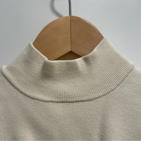 Cinched waist mock neck sweater - Picture 5 of 6